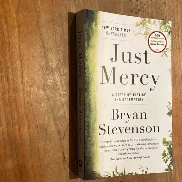 Book: Just Mercy by Bryan Stevenson - Law /memoir - Picture 3 of 6